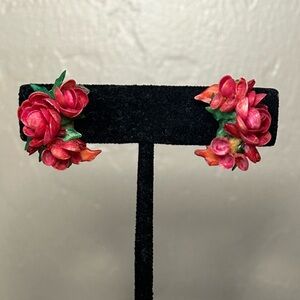 Vintage Pink Flower Crescent Shape Non-Pierce Screw Back Earrings
